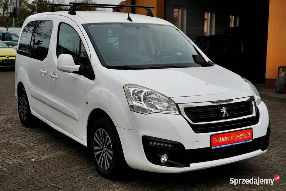 Peugeot Partner 16HDI 5 osób NAVI kamera serwis Rok produkcji 2017 Peugeot