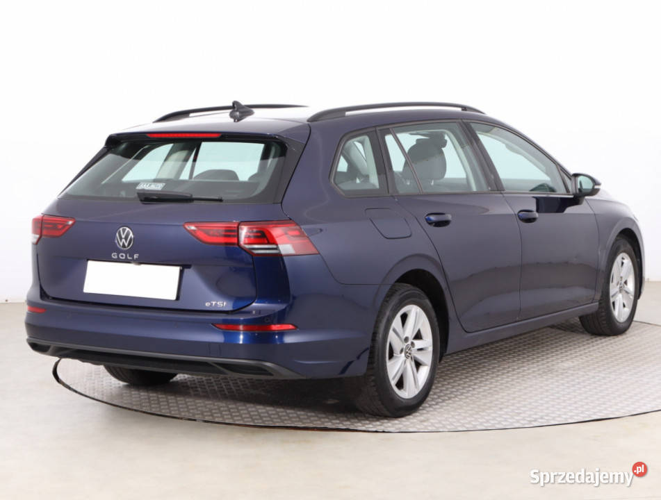 VW Golf 15 eTSI światła LED Piaseczno