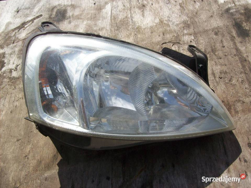 Corsa C Combo Lampa prawy przod przednia prawa osobowe sprzedam