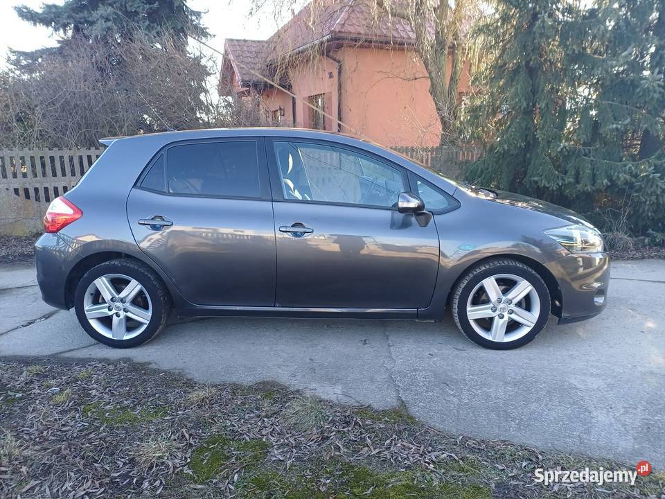 Toyota Auris lift 14 D4D 90 90KM Kiernozia sprzedam