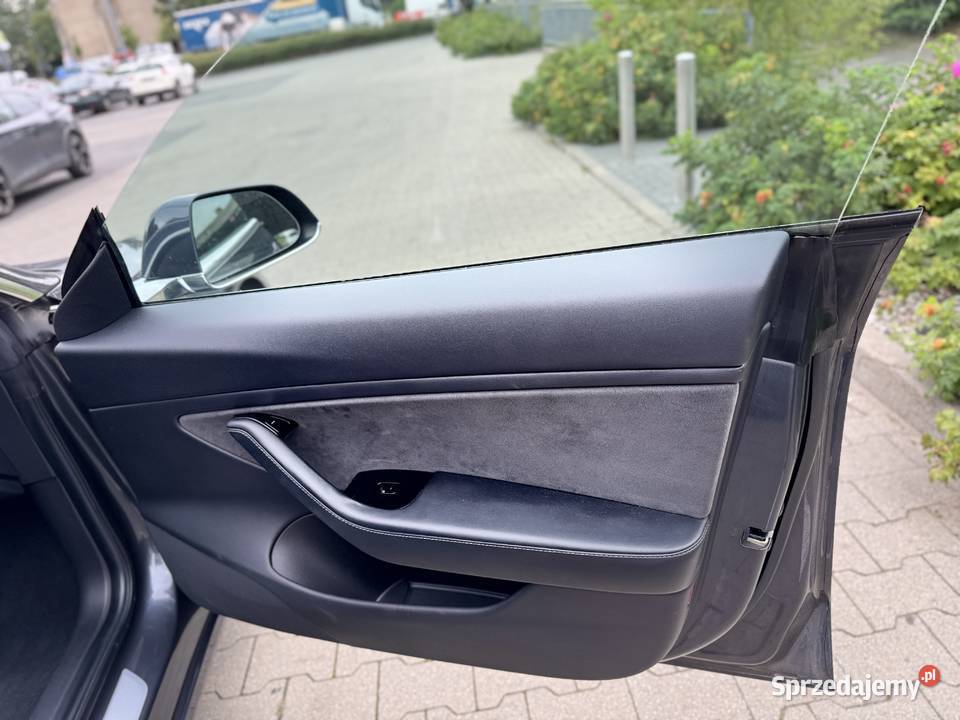Tesla Model 3 Dual Motor Long Range AWD Łódź