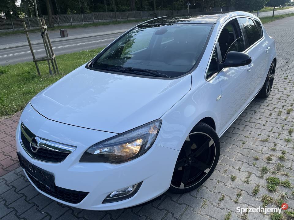 OPEL ASTRA J 2011 14 TURBO isofix Ostrowiec Świętokrzyski sprzedam