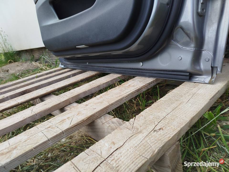 Drzwi Przód Lewe BMW Seria 5 F10 F11 Sedan A527 osobowe małopolskie sprzedam