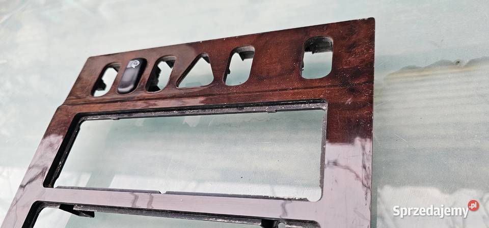 Ramka radia panel mercedes w210 elegance