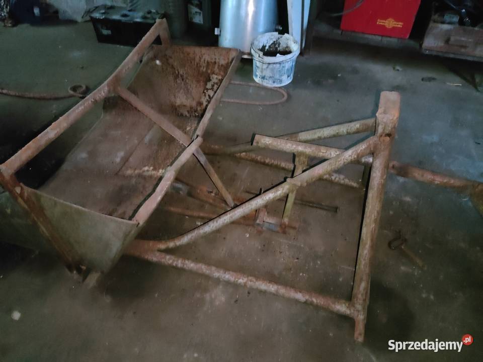 Łyżka ładowacz do traktora na podnośnik Hyżne