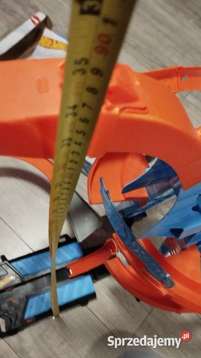 wieża podniebne kaskady hot wheels czytaj Kolejki i tory