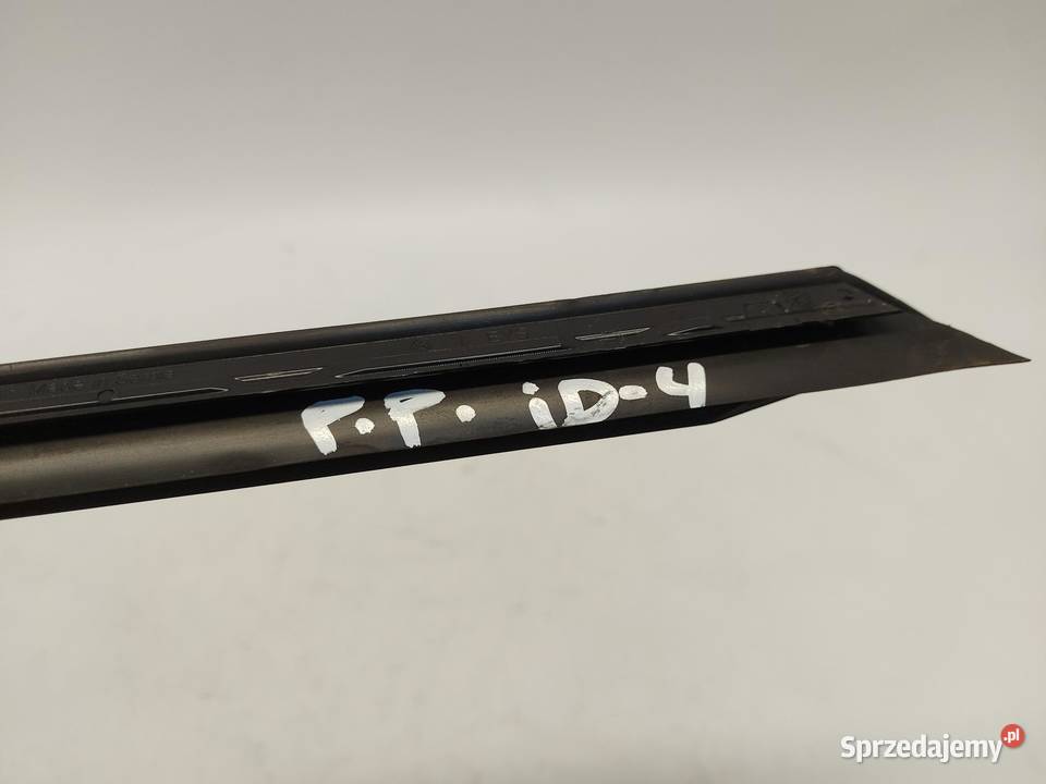 VW ID4 11A 2024r SUV 5D LISTWA SZYBY CZOŁOWEJ dolnośląskie