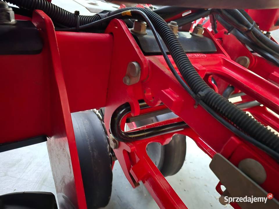 Vaderstad Tempo 6 TPT do kukurydzy słonecznika Przedecz sprzedam