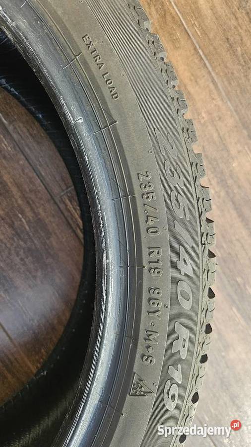 Opony całoroczne 235 40 R19 Pirelli Cinturato 235 Końskie