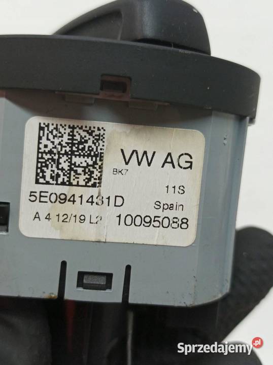 PRZEŁĄCZNIK ŚWIATEŁ ORG 5E0941431D Skoda Fabia
