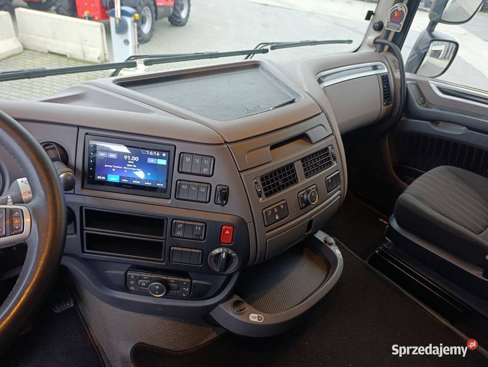 Ciągnik siodłowy DAF XF 480 Józefów