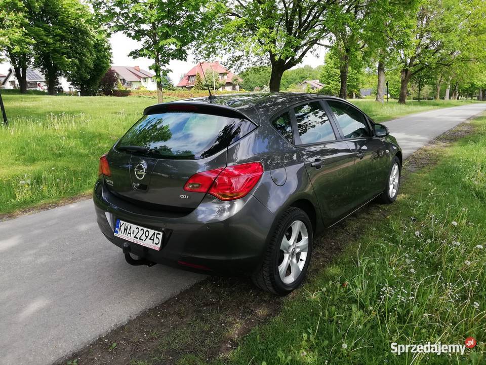Opel Astra J 17 ECO TECH 110 światła przeciwmgielne Kalwaria Zebrzydowska