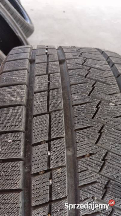 Opony zimowe 245 40 18 Sokołów Małopolski