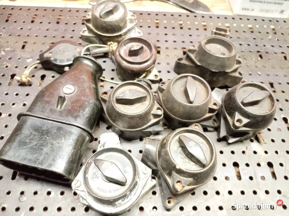 Przełączniki bakielitowy puszka Stalowa Wola sprzedam