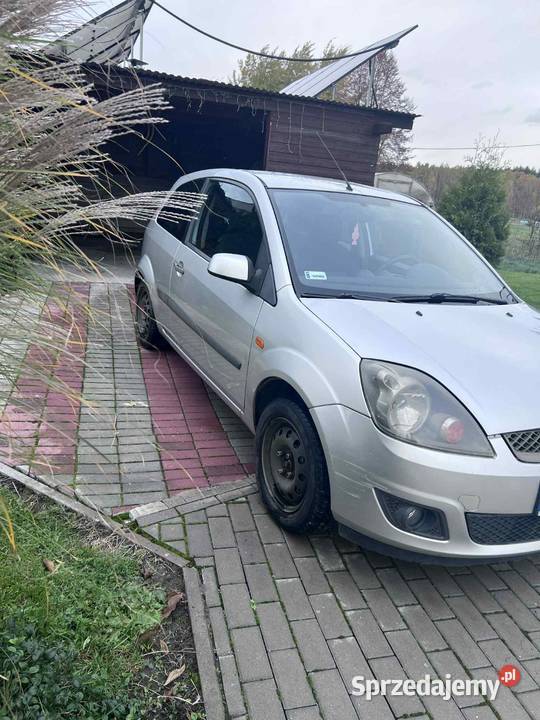 Ford fiesta lpg nieuszkodzony Fiesta Chełm Śląski