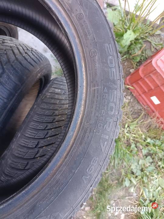 Opony całoroczne NOKIAN 20550 R17 Brzeszcze sprzedam