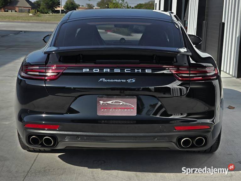 Porsche Panamera 4S