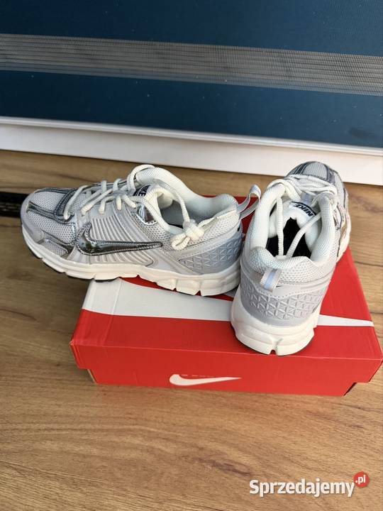 Nike Zoom Vomero 5 Srebrne Szare Sneakersy Buty Nike
