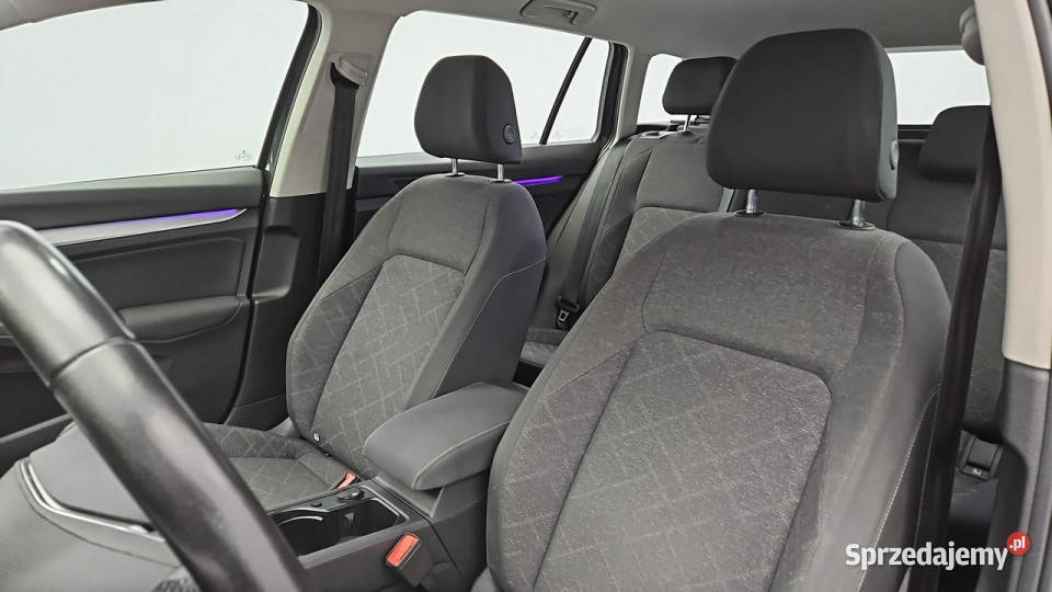 Volkswagen Golf VIII 20 TDI Life Z Polskiego Warszawa sprzedam