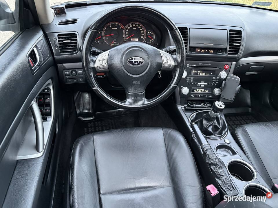 SUBARU Outback niski przebieg 183 Wyposażenie 183000km Outback mazowieckie Warszawa