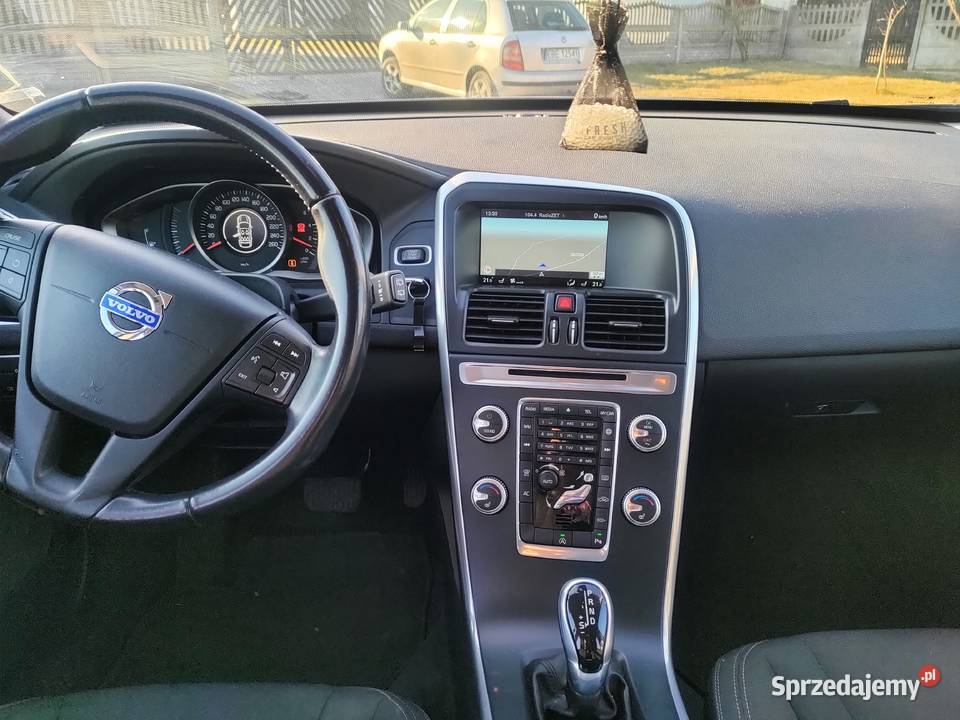 Volvo XC60 D4 20 automat łódzkie Szczerców