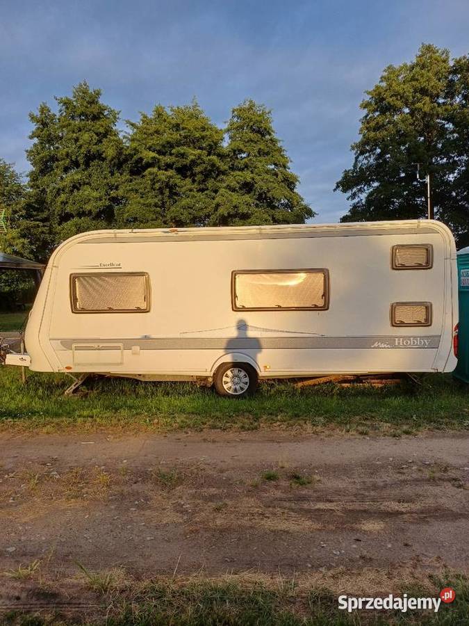 Domki i Przyczepa kempingowa jeziorem Lubie Gudowo