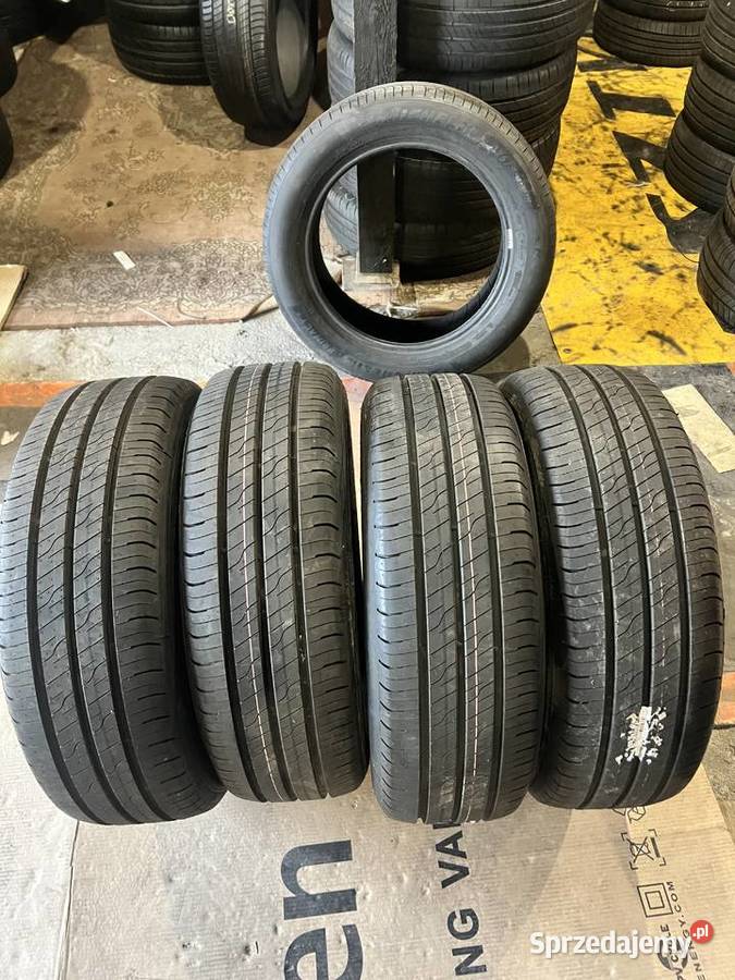 Sprzedam komplet 4 opon dostawczych Goodyear 215 Ślesin