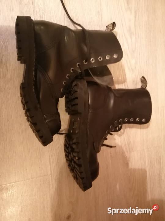 Glany o numerze butów 42 Bytom