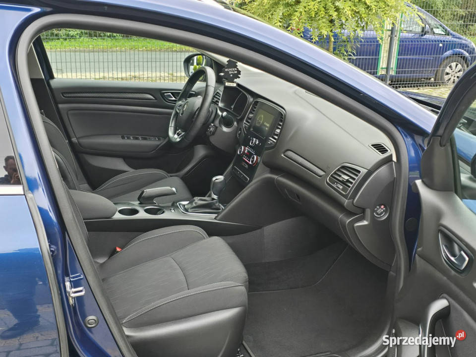 Renault Megane 13 TCe 140 Limited Salon światła do jazdy dziennej Skępe