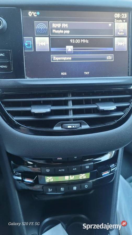 Peugeot 208 krajowy nowy rozrzad sprzeglo komputer pokładowy Myszków