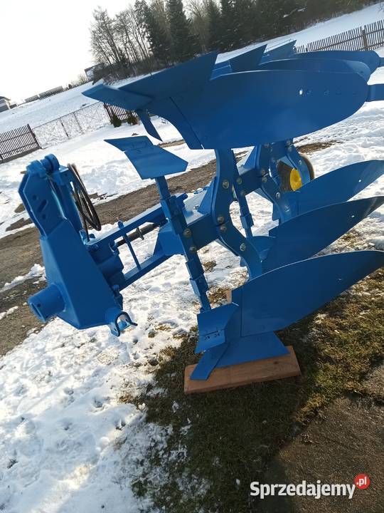 Pług 3 skibowy obrotowy sprzedam nieuszkodzony Ropczyce