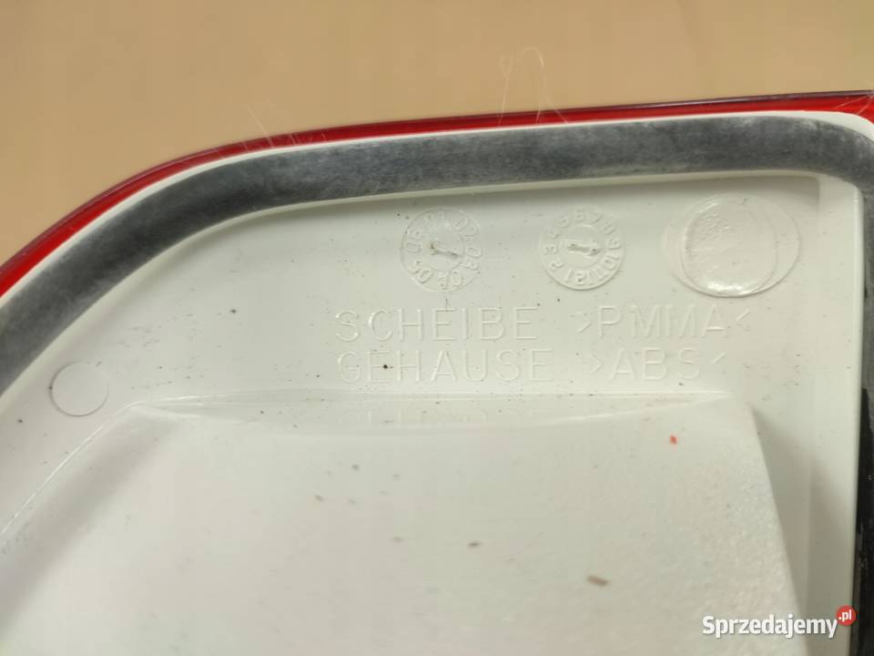 LAMPA PRAWY TYŁ MERCEDESBENZ SPRINTER 2t B901 Oświetlenie