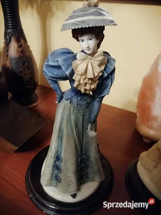 Trzy figurki porcelanowe z Kolekcji The Leonardo Porcelana i szkło Warszawa