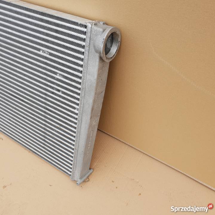 CHŁODNICA POWIETRZA INTERCOLER Układ chłodzenia Bieleń sprzedam