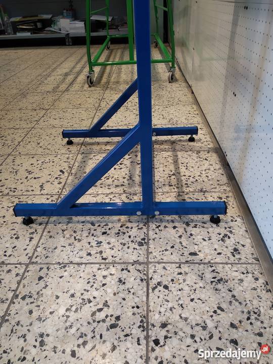 Stojak do materiałów w rolkach Bydgoszcz