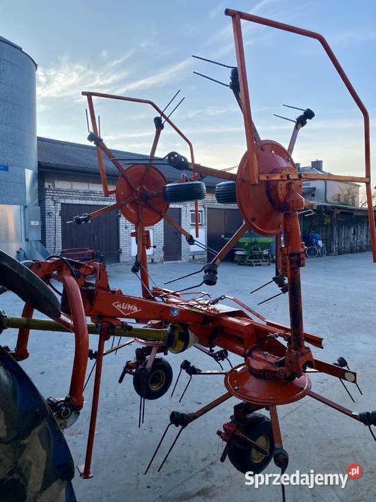 Przetrząsacz Kuhn DigiDrive 5m Zgrabiarki i przetrząsacze Przykwa