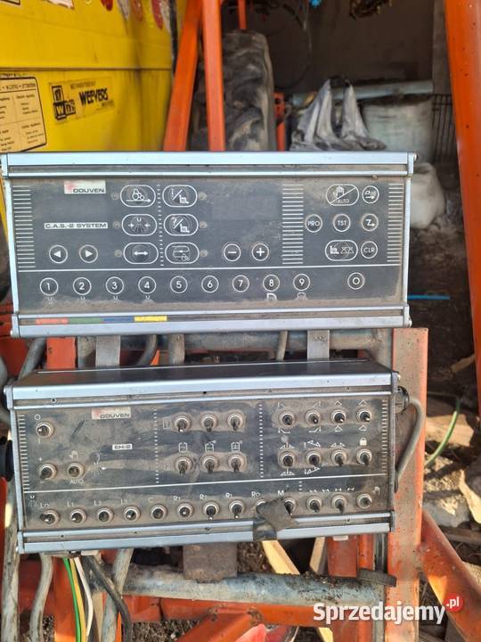 Opryskiwacz Douven 2400l Małszyce