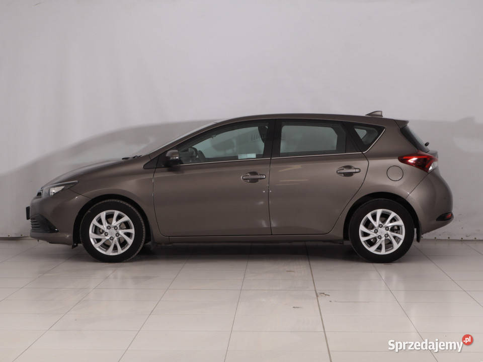 Toyota Auris 16 Valvematic wielofunkcyjna kierownica Piaseczno