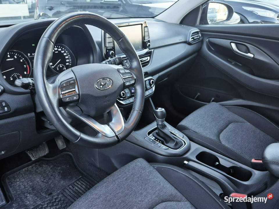 Hyundai i30 15 TGDI 6MT 48V 160 Wersja Smart isofix