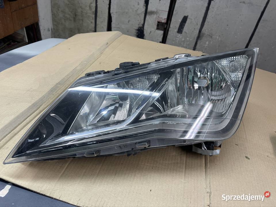 Reflektor seat Leon Lampy przednie Ruda Śląska