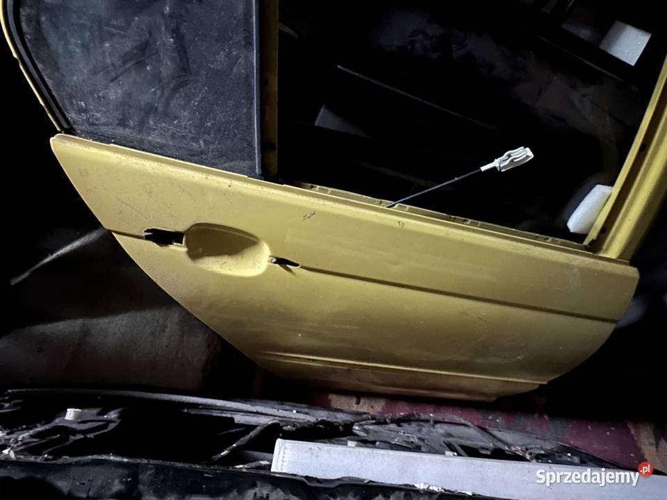 BMW 3 E46 sedan drzwi prawe tylne świeże bez osobowe Gdańsk