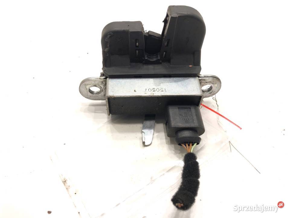 ZAMEK KLAPY TYŁ VW TOURAN Minivan 1T0827505F Zamki, wkładki i kluczyki Zamki, wkładki i kluczyki sprzedam