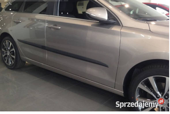 Samoprzylepne czarne listwy boczne HYUNDAI i30 osobowe