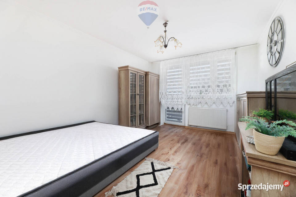 2 pokoje z balkonem os Wyszyńskiego Kęty balkon