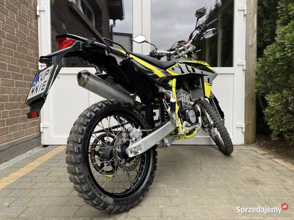 SUPER MOTO SWM 125 15 2023 SUPER ZABAWA NA KAT B czarny Rokocin