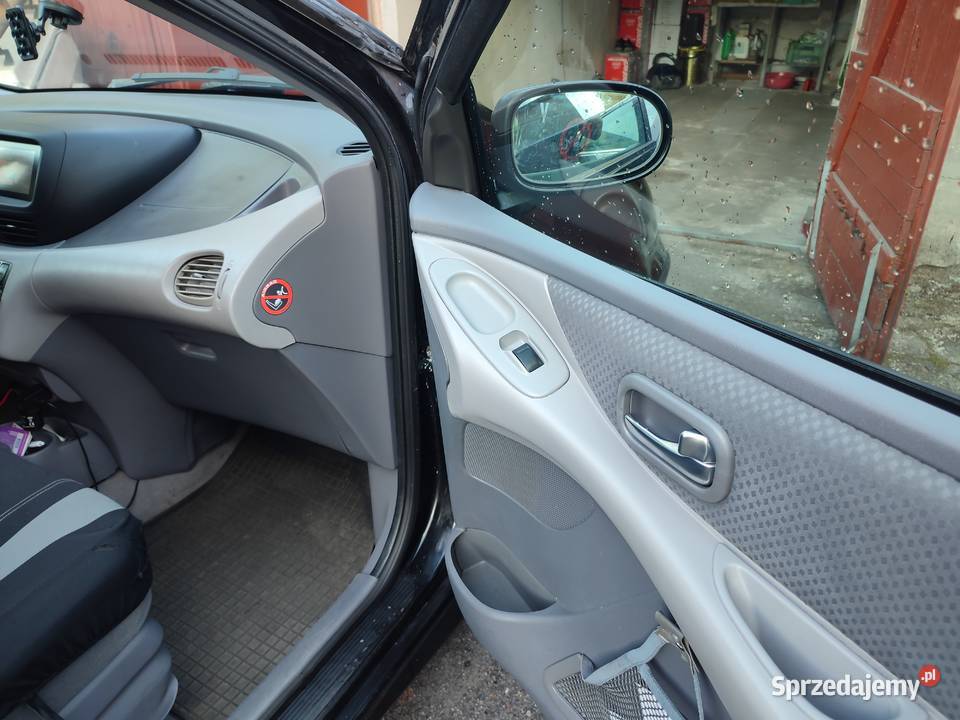 Nissan Almera Tino minivan 18pb 170 Nowa Sól