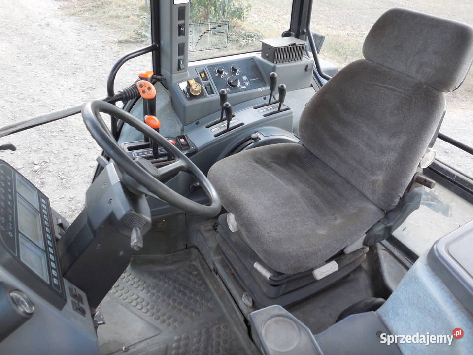 Ciągnik Rolniczy FORD 8240 4x4 1992 r 115 40h Lubliniec sprzedam