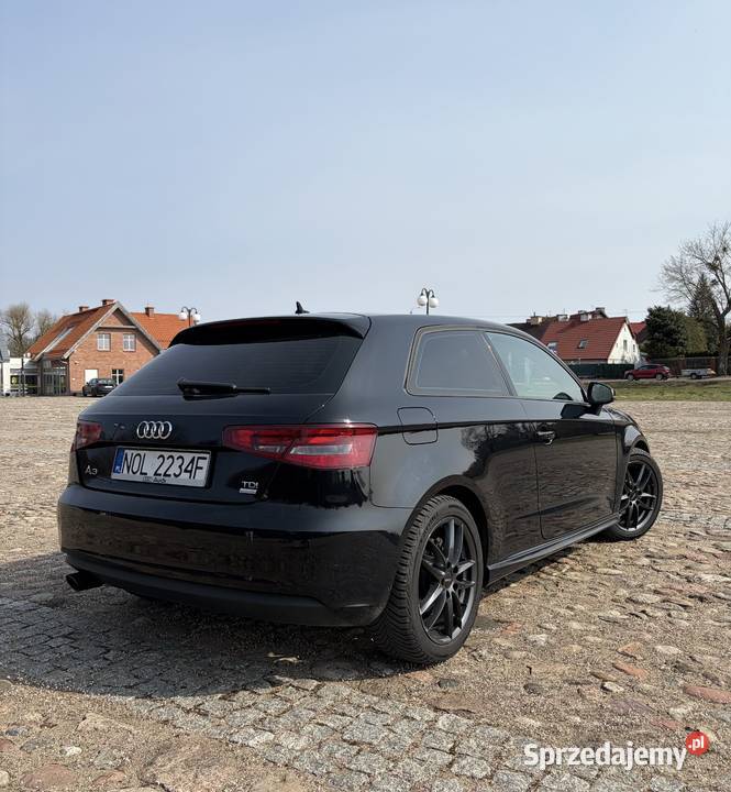 Audi A3 8v 16 TDI 2015 Czarny Olsztynek sprzedam
