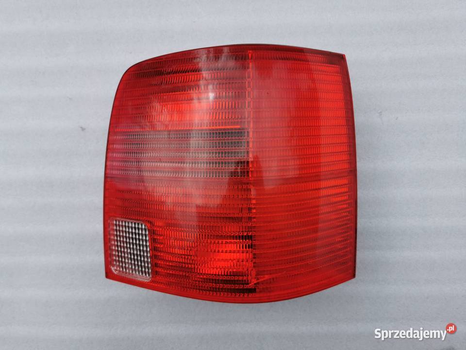 Lampa Prawy Tył Tylna Prawa VW Passat B5 Kombi osobowe Wyszków