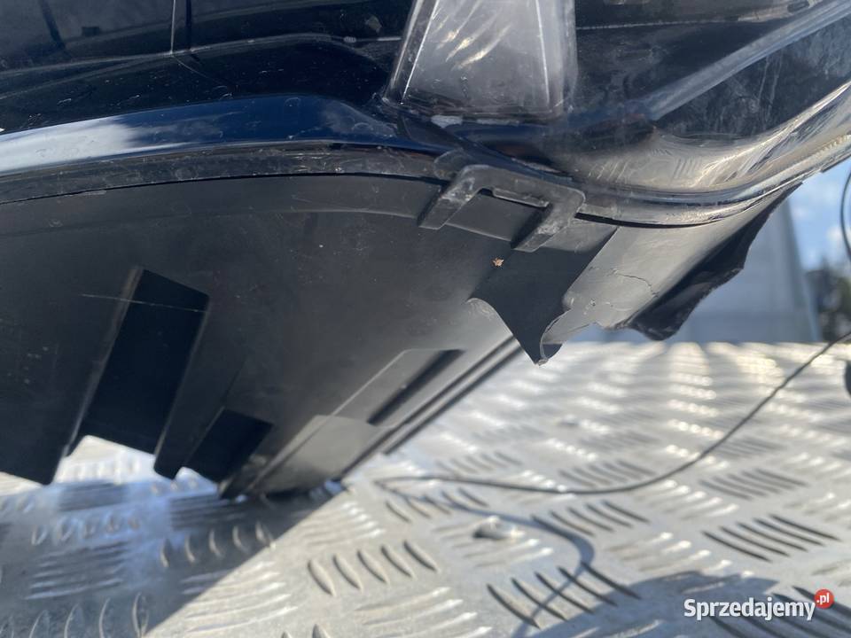 Reflektor lampa Dacia Sandero III Reflektor pomorskie Pruszcz Gdański